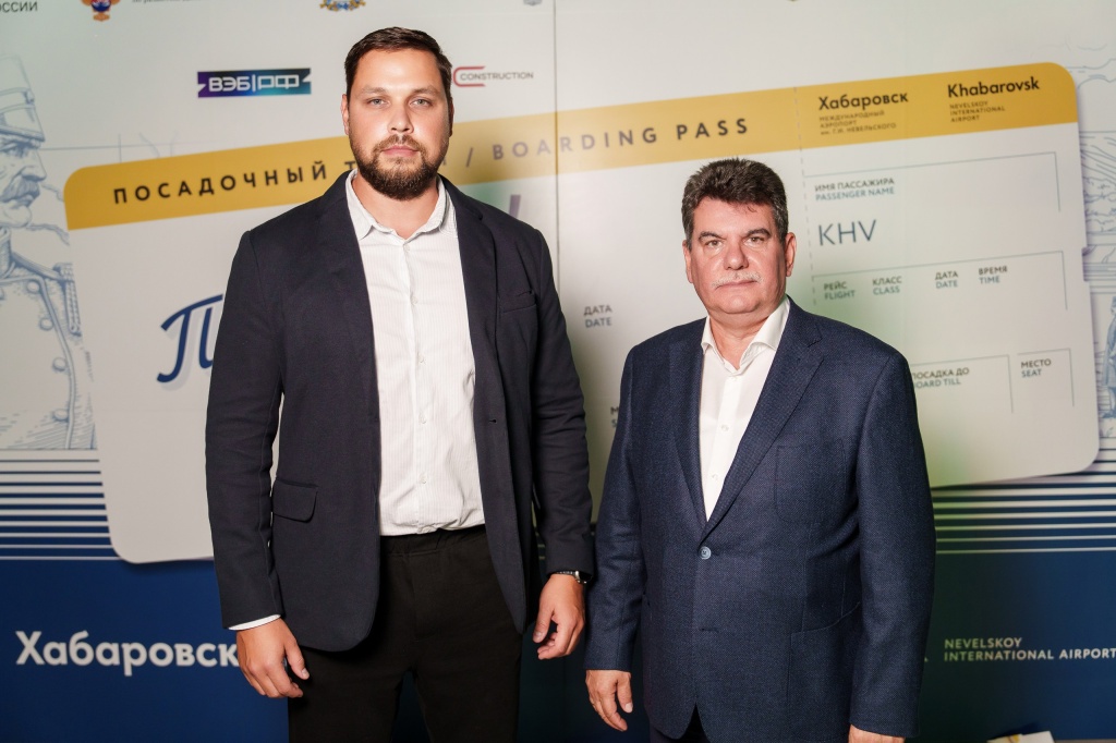 Photo 0460_resized.jpg